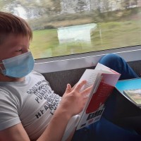 enfant dans le train